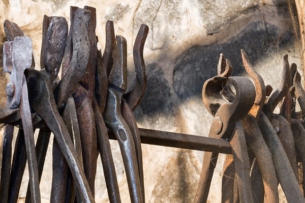 tongs-blacksmith